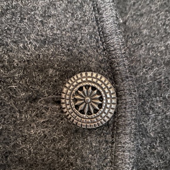 Winter Scene Wool Sweater Jacket | Gaddy Collection Hand Framed - Picture 6 of 11